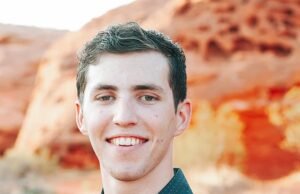 De estudiante estrella al presunto asesino: camino retorcido de Charlie Kirk Susitus Tyler Robinson