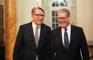 Keir Strmer fue informado de una investigación sobre la relación de Peter Mandelson con Jeffrey Epstein antes de apoyarlo en PMQS