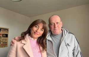 Abuelo que fue arrancado de un tren en movimiento mientras un bebé habla sobre cómo nunca vio a su madre, mientras se reunía con su hermano décadas en