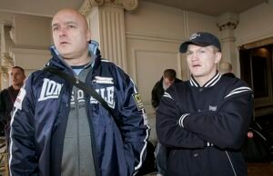 El gerente a largo plazo de Ricky Hatton ‘lo encontró después de dejarse entrar en su casa cuando no apareció para una pelea de boxeo el sábado por la noche’