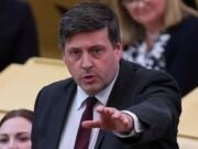 El ministro de SNP, Jamie Hepburn, acusado de asalto físico contra el ex jefe de corazón en fila sobre la cumbre de la gaviota