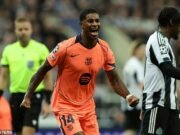 Las dos llamadas principales a Eddie Howe fueron equivocadas en la derrota de Newcastle por el Barcelona, y el jugador que más extrañan, escribe Craig Hope