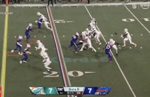 El cuarto de los Dolphins Subfu Taga Tagovailoa tiene fanáticos que afirman que “ ver fantasmas ” después de haber humillado: “ se parece a Joe Biden ‘