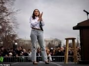 El AOC se está destrozando en “ sin instrucción ” y “ ignorante ” Charlie Kirk en el odioso discurso en medio de las afirmaciones de que se está preparando para presentarse a la presidencia
