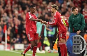 Los equipos de fútbol más caros: las estadísticas de Boffins revelan una mesa para los 20 mejores equipos, y Man United es más alto que el Liverpool, mientras que West Ham cuesta a Barcelona, pero ¿quién está en la parte superior de la batería?