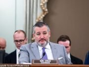 Ted Cruz destruye a un poderoso iniciado a Trump como mafioso después del despido de Jimmy Kimmel