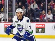 Matt Petgrave, que estaba en el centro de la trágica muerte de Adam Johnson, tiene la suerte de reiniciar la carrera