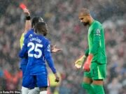 Robert Sánchez rompe su silencio con una declaración de 21 palabras después de la tarjeta roja de Chelsea Star contra Man United