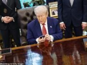 Trump salva a Pam Bondi mientras revela un mensaje de texto brutal que enumera sus fracasos … y le dijo: Quiero a Lindsey