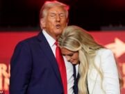 Trump se disculpa con la viuda de Charlie Kirk después de rechazar su llamado para perdonar al presunto asesino de su esposo