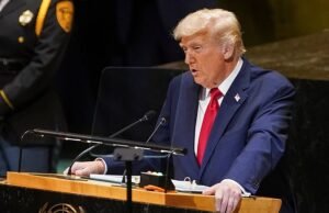 Donald Trump apunta al ‘alcalde terrible’ ‘Sadiq Khan: el presidente estadounidense dice que Londres’ `Wait Sharia Law ”, mientras que el alcalde data de ‘Togth and Fanatic Comments’ ”