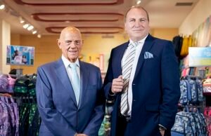 El CEO del gigante de joyas de Lavisa acusado de alentar la cultura de beber y jugar en el trabajo cuando manejó el canal estacionario de Smiggle