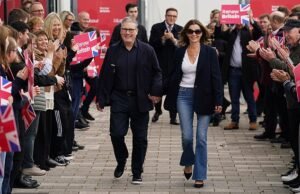 Nigel Farage dice que Keir Starmer “ al límite de incentivos ” por la marca de reforma del partido “enemigo”