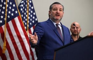 Marjorie Taylor Greene se destaca en el “nacido en Canadá” Ted Cruz para acusarlo de atacar al pueblo judío