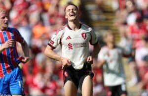 Florian Wirtz “ Daish Liverpool ” y no debe jugar para ellos, dice Wayne Rooney, mientras él llama el reemplazo de la estrella de 116 millones de libras esterlinas que “ no vuelven a casa ”