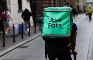 Cuando era adolescente, de 17 años, que murió en un accidente de motocicleta cuando huyó de la policía “elogió ilegalmente una licencia de Uber Eats”