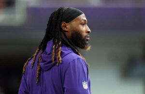 Los vikingos RB Aaron Jones supuestamente perderán al menos 4 semanas en la reserva de heridas, empujando a Jordan Mason al centro de atención