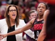 Cómo se acerca la fiebre la posible eliminación de los playoffs en el Juego 2