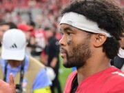 Murray de los Cardenales, perdón por publicar con Vick Jersey, Bulldog