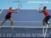 Nosotros en las semifinales de la Copa Billie Jean King después de haber vencido a Kazajstán