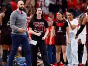 Caitlin Clark dice que fue sentenciada a una multa para comentar