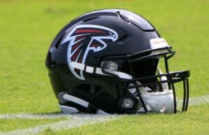 Falcons dibuja al entrenador WR Ike Hilliard después de dificultades ofensivas