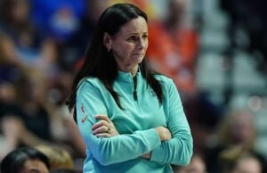 El entrenador de Liberty Sandy Brondello fue despedido: próximos candidatos para Nueva York