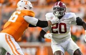 El Latham Jah-Marian de Alabama sufre una lesión en el cuello en la práctica