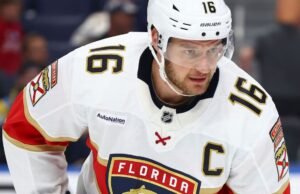 Aleksander Barkov de Panthers fue operado para reparar las lesiones de LCA, MCL