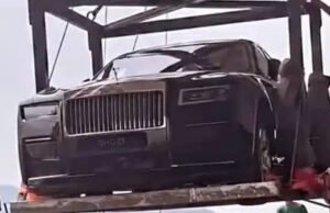 Grúas multimillonarias chinas Rolls-Royce Ghost con Penthouse en el piso 44