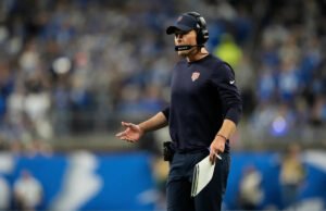 Ben Johnson llama a los jugadores de los Bears por no practicar como un “equipo de calibre de campeonato”