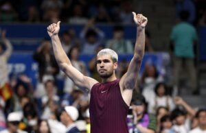 Japón Abierto 2025: Alcaraz sobrevive al miedo a las lesiones y a un rezagoso para vencer a Báez