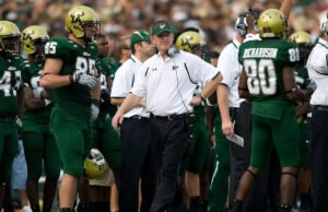 El ex entrenador de la USF, Jim Leavitt, no asistirá a la ceremonia de Entronement en la escuela de la escuela