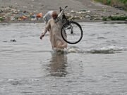 La “crisis de la justicia” mientras las inundaciones se devastan: el Ministro del Cambio Climático de Pakistán