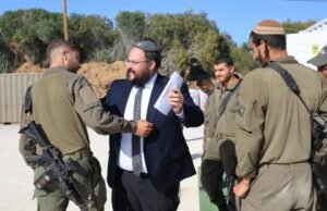 Colel Chabad se encuentra con familias que necesitan reservistas de Tsahal
