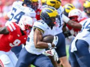 Michigan No. 21 Ruptura la victoria sobre la victoria sobre Nebraska; Wolverines gana el segundo juego sin Sherrone Moore
