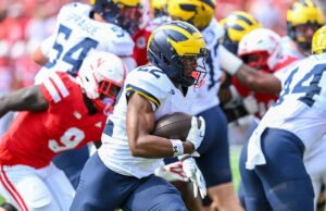 Michigan No. 21 Ruptura la victoria sobre la victoria sobre Nebraska; Wolverines gana el segundo juego sin Sherrone Moore