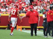Andy Reid minimiza un intercambio de claves con calefacción con Travis Kelce: “No hagas demasiado”