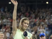 Bouchard ofrece una despedida al tenis con rendimiento de regreso en el Banco Nacional de la Ciudad del Hogar Abierta