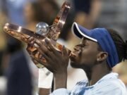 Teen siente Mboko Dizzy Osaka para ganar el Canadá Open