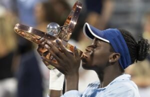 Teen siente Mboko Dizzy Osaka para ganar el Canadá Open