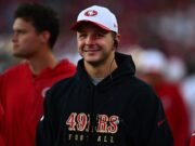 49ers Flex QB Adrian Martínez de Escuadrón de práctica; Probablemente Purdy inactivo