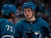 El Macklin Celebrini de San Jose Sharks Skater trasero después de la enfermedad