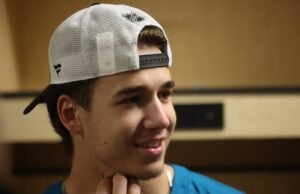 Michael Misa de San Jose Sharks, Sam Dickinson impresionó a Ryan Warsofsky