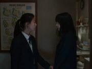 Las preocupaciones de los adultos llegan a la manera de las heroínas adolescentes