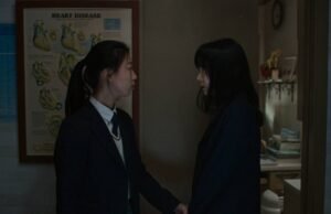 Las preocupaciones de los adultos llegan a la manera de las heroínas adolescentes