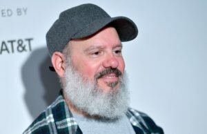 David Cross bofetada Bill Burr por tocar el festival de comedia Riyad