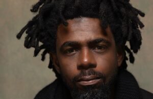 El cineasta ganador de Emmys Joel Kachi Benson Signs con cinetic