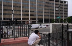 La Ley Federal de Acusación Cargue 3 activistas con un presunto “Doxing” del agente de hielo de California: las noticias de Mercury