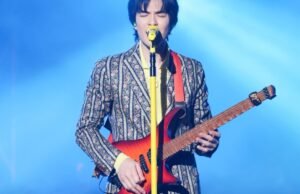 Los paneles Jam Hsiao tratan la música Sony en una asociación de tres marcos